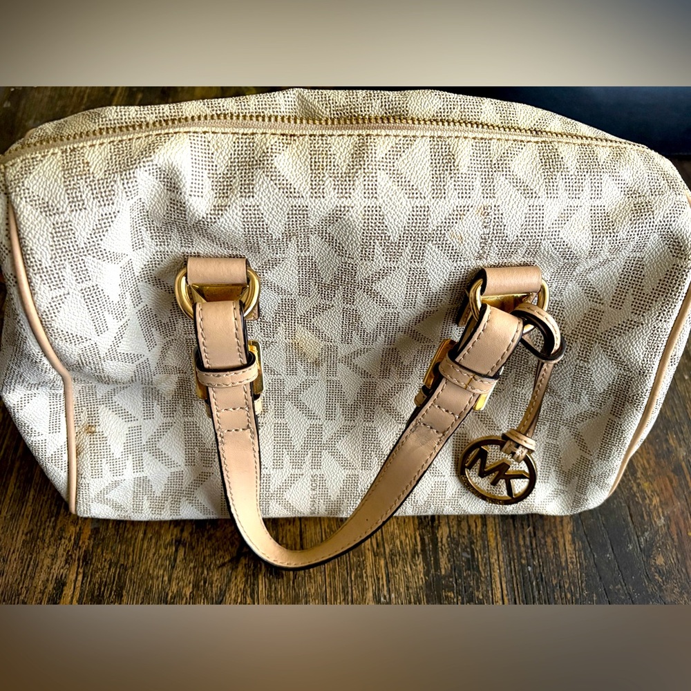 Michael Kors Beige and Tan Shoulder Bag